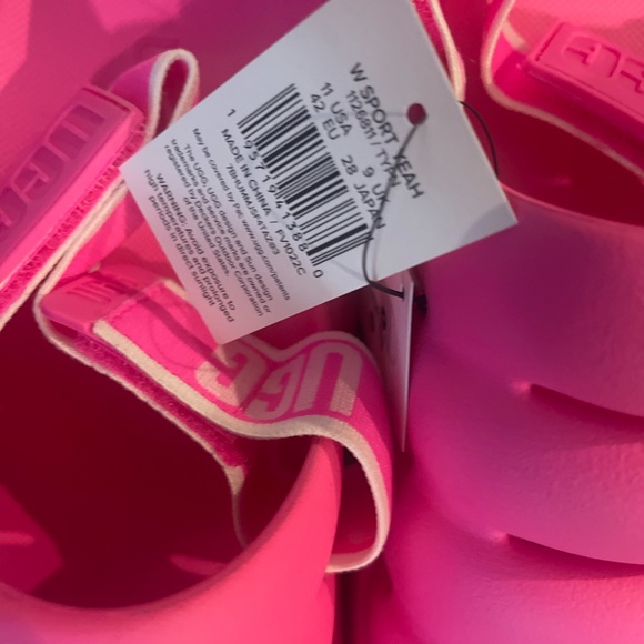 UGG Sport Yeah Slides – Hot Pink |Joyful, Bold & Brand New - Picture 2 of 4